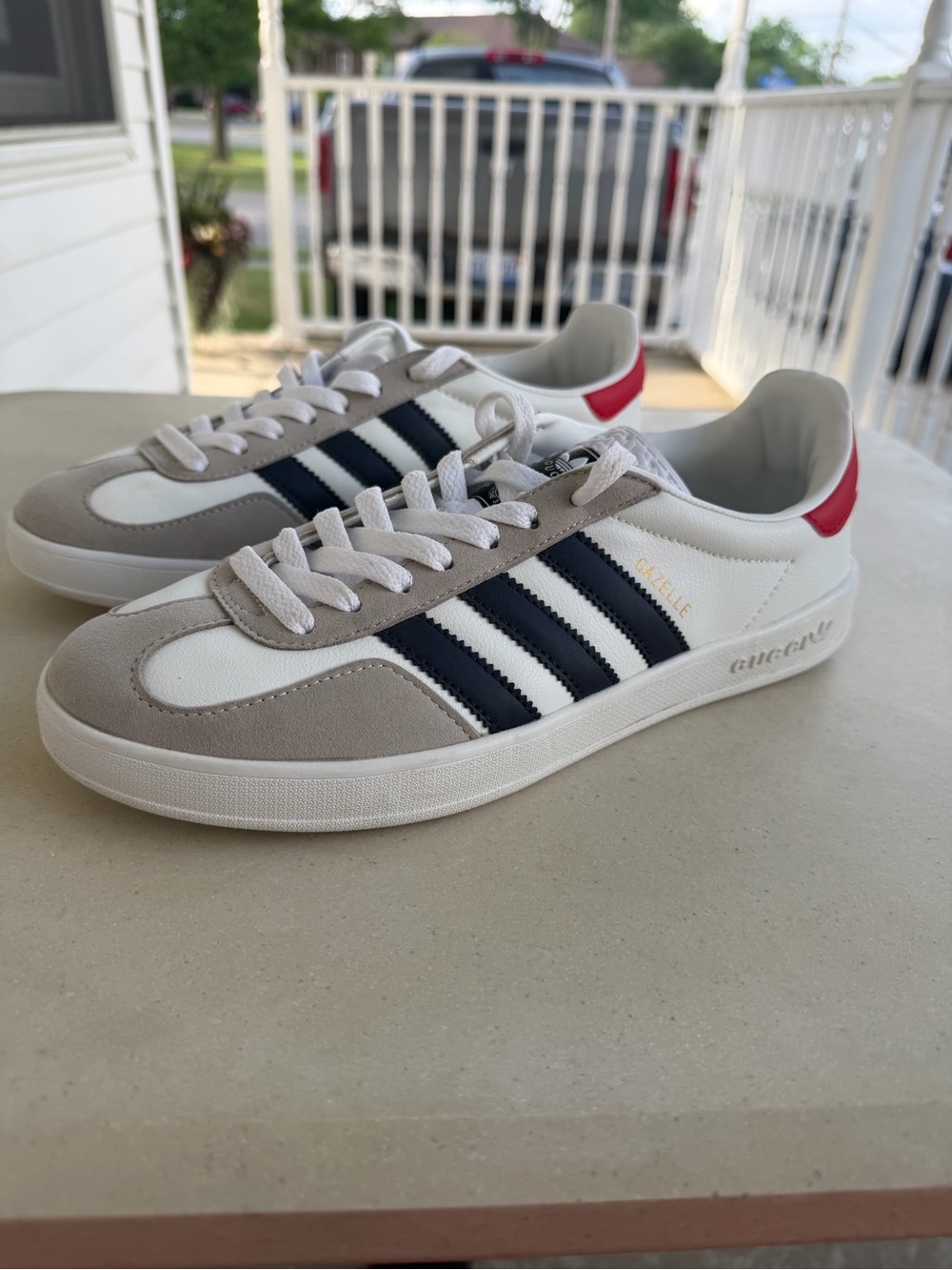 Adidas x Gucci Gazelle White 707847‑UTT10‑9060 Men's Size 8, EUC